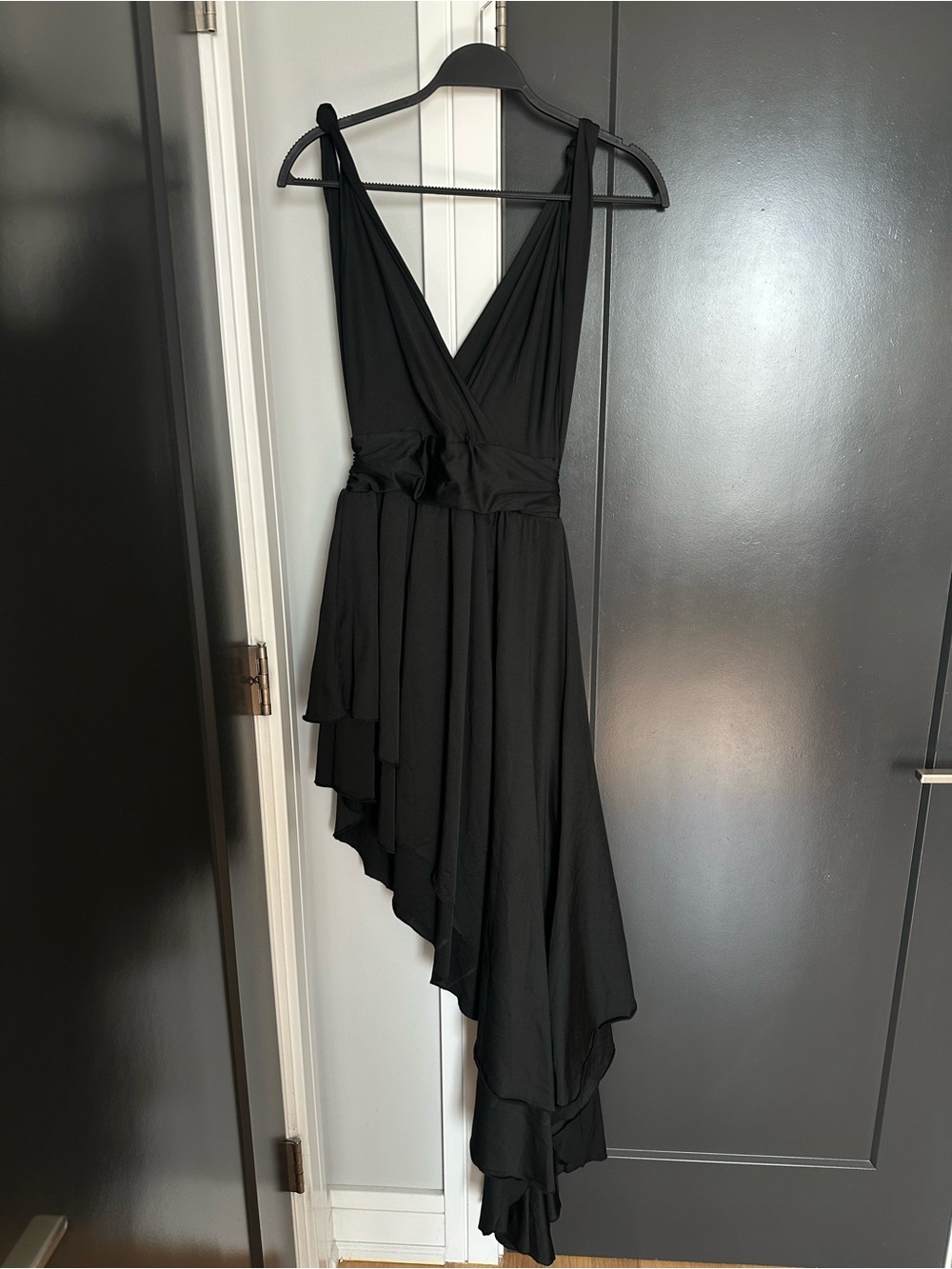 Source Unknown Black High-Low V-Neck Evening Dress